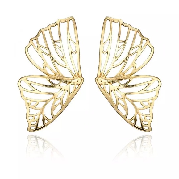🦋Trendy gold butterfly stud earrings 🦋 - Picture 2 of 5